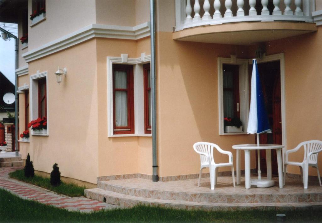 Dessewffy Guesthouse Zamardi Bagian luar foto